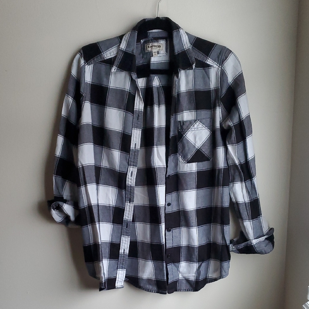 Express Black and White Plaid Button-Up Shirt